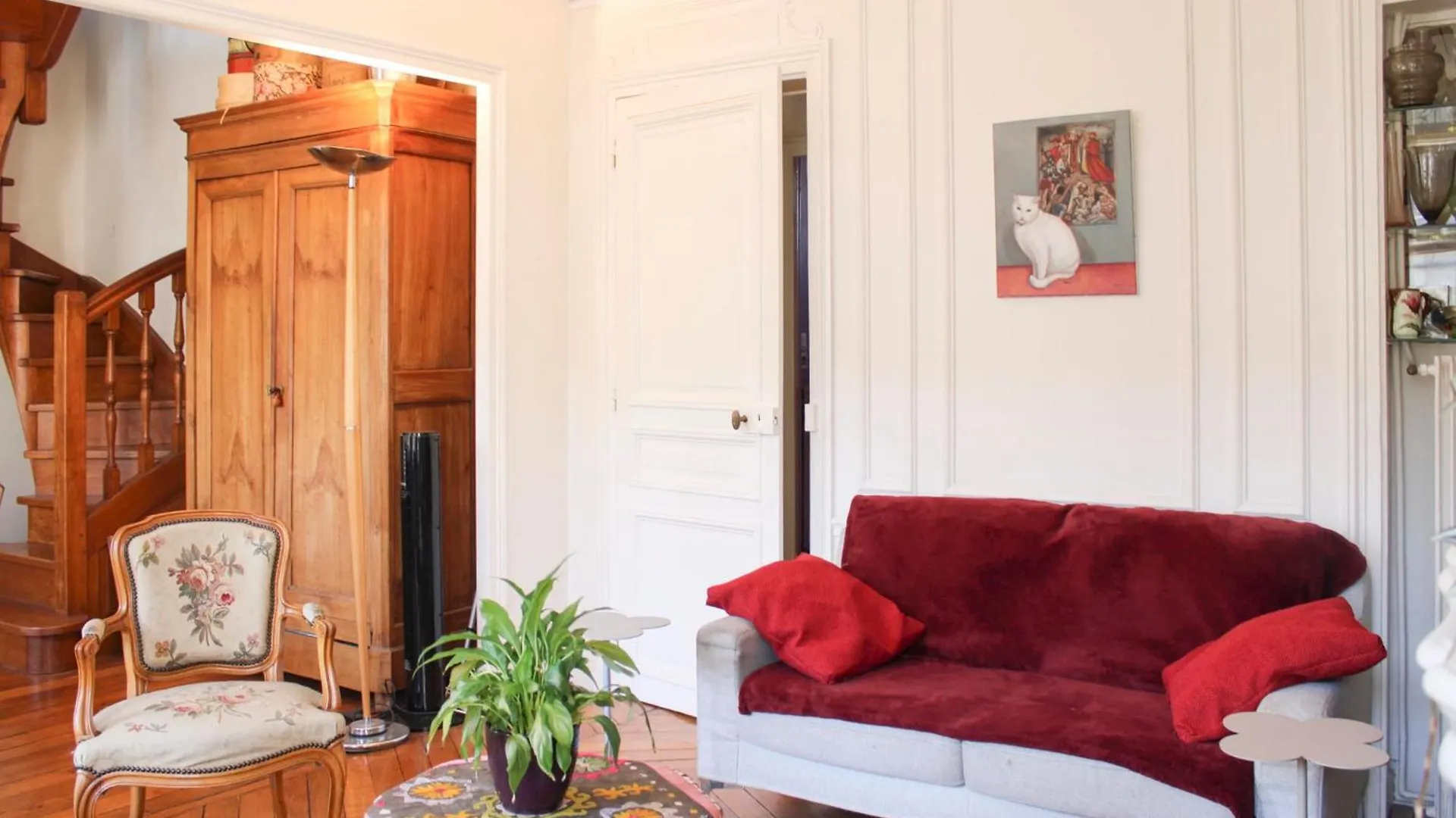 Family Duplex - With Balcony Appartement Parijs